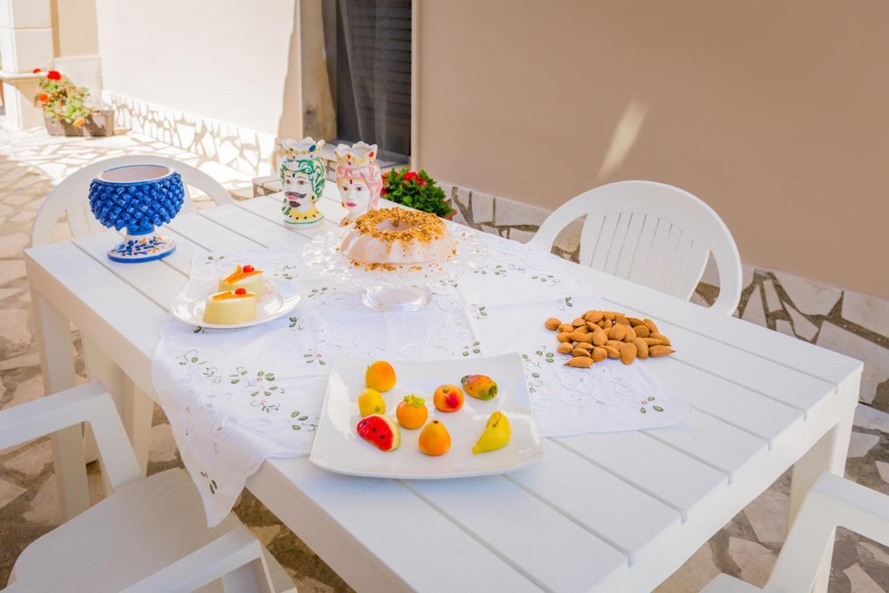 Villa Degli Ulivi Авола Экстерьер фото